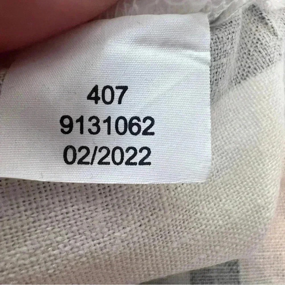 Vince Camuto Linen Off Shoulders Top White Blue Strips Short Sleeve Size  Small - Picture 6 of 7